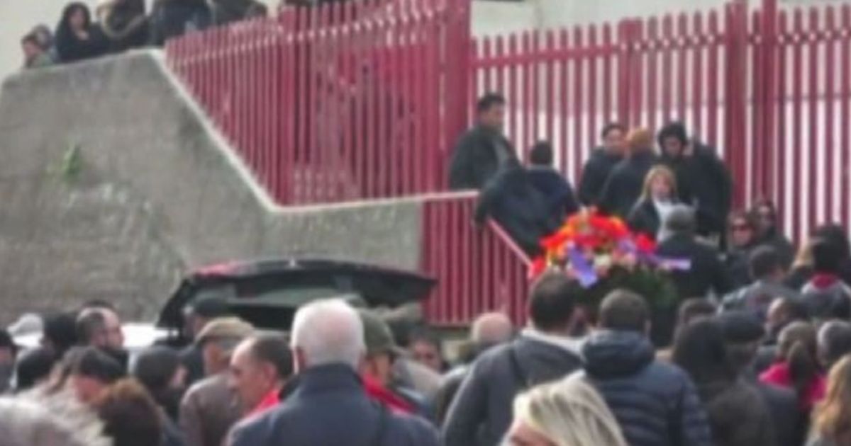 Duplice omicidio a Palermo, in centinaia ai funerali di Vela
