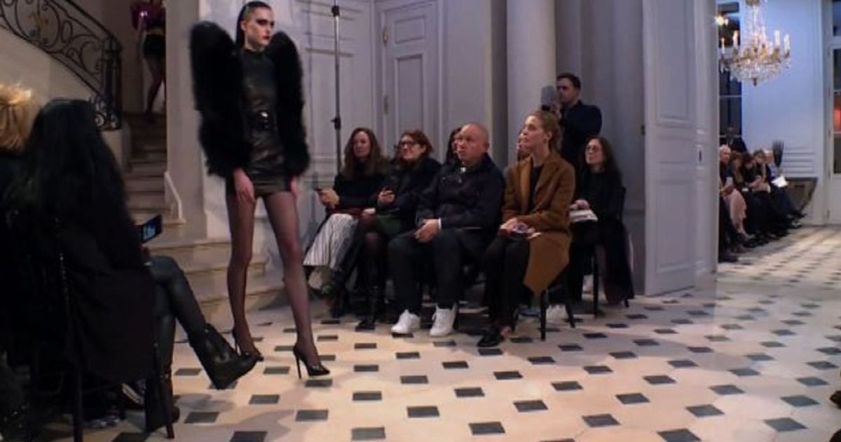 I 42 looks di Saint Laurent che omaggiano gli anni ’80