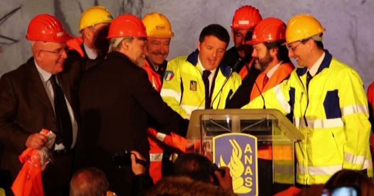 Renzi sulla Sa-Rc: rimetteremo in moto l’Italia a qualunque costo