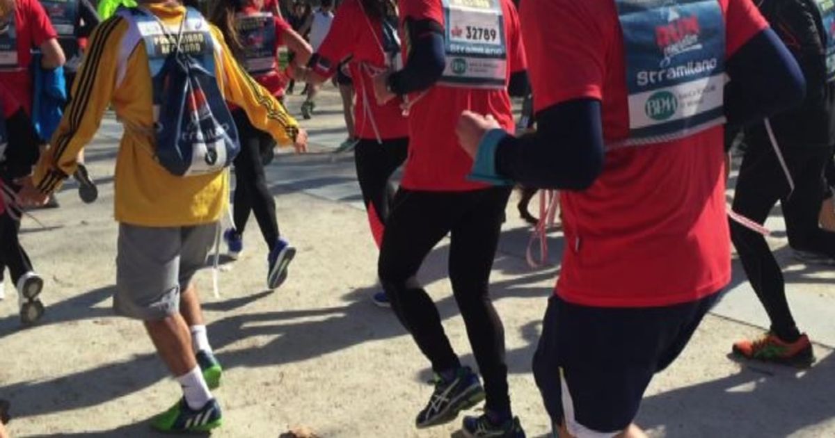 Tragedia alla Stramilano, malore fatale per un ragazzo