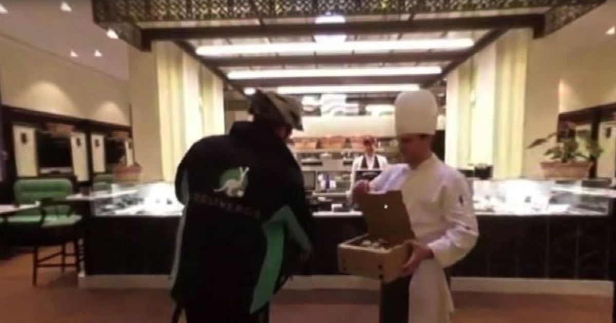 Cene da chef comodamente a casa, “Deliveroo” arriva anche a Roma