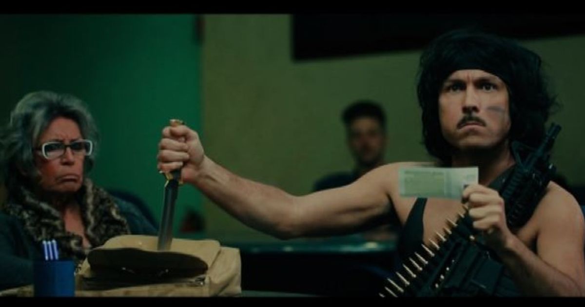 Il cominco Maccio Capatonda torna in Tv e diventa Rambo