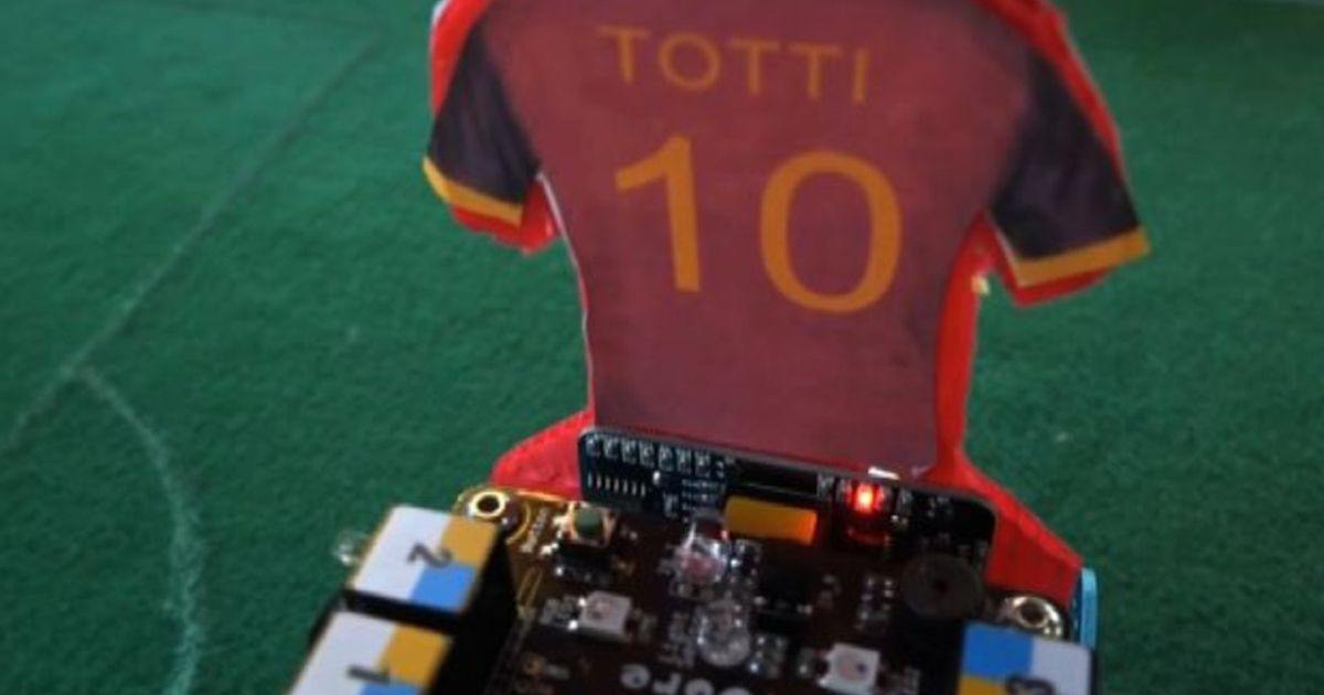 Il derby Roma-Lazio finisce 2-2, ma è quello tra mini-robot