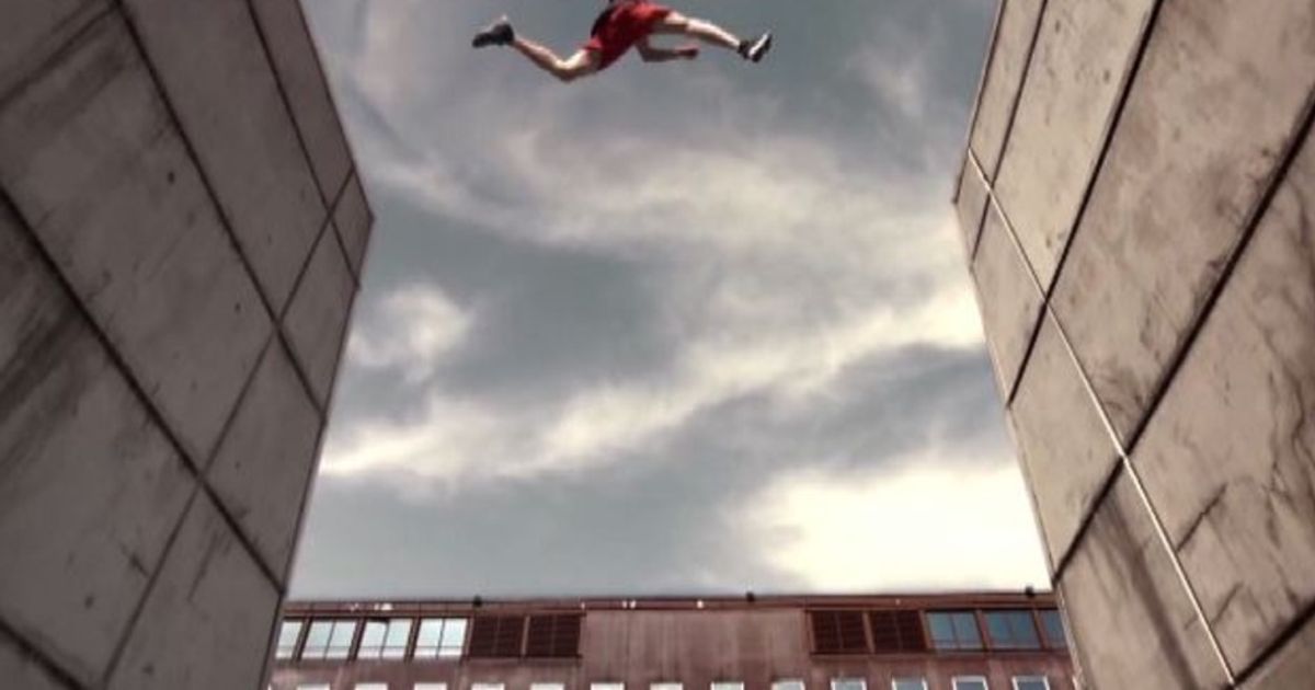 Le acrobazie di Mowgli, “Il Libro della Giungla” versione Parkour