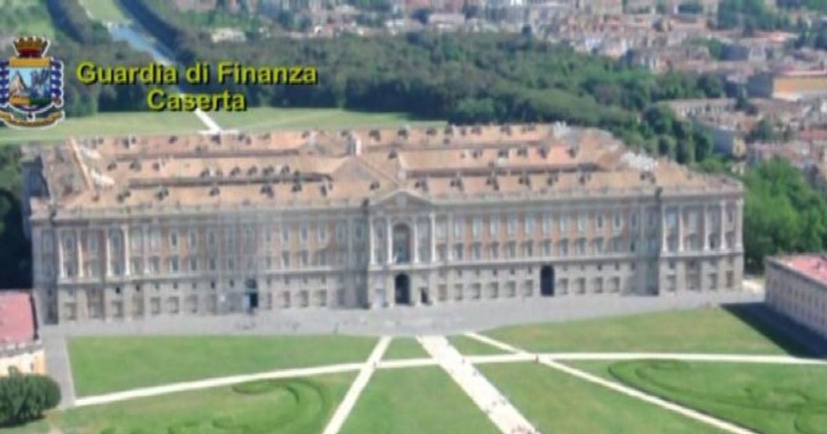 Sprechi Reggia di Caserta: da 3 a 145 euro per un alloggio