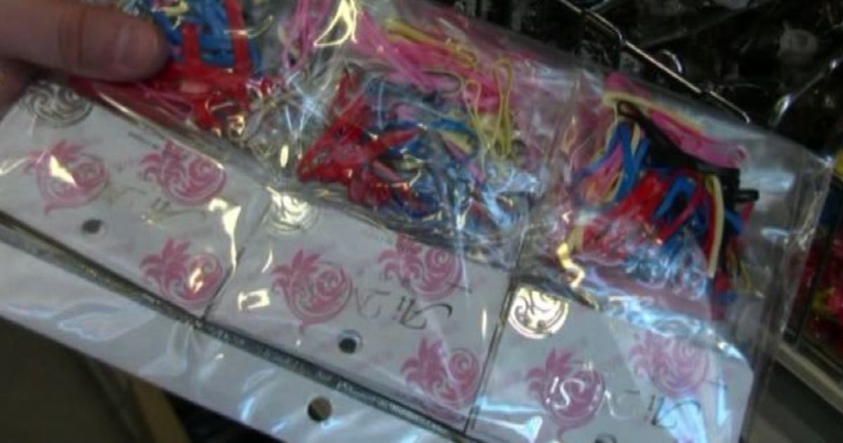 Padova, sequestrati 1,2 milioni accessori e giochi contraffatti