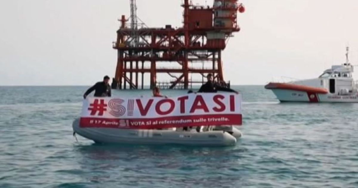 Trivelle, blitz di Sinistra italiana alla piattaforma Eni