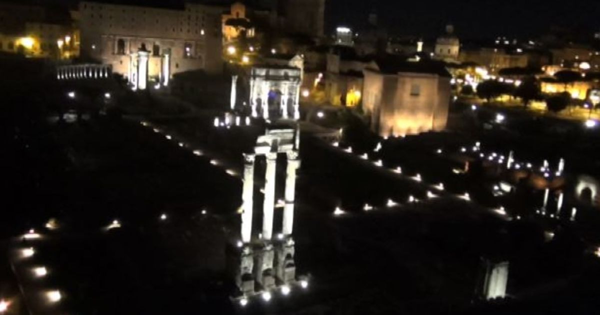Il Foro Romano si illumina di notte: una visita incantata