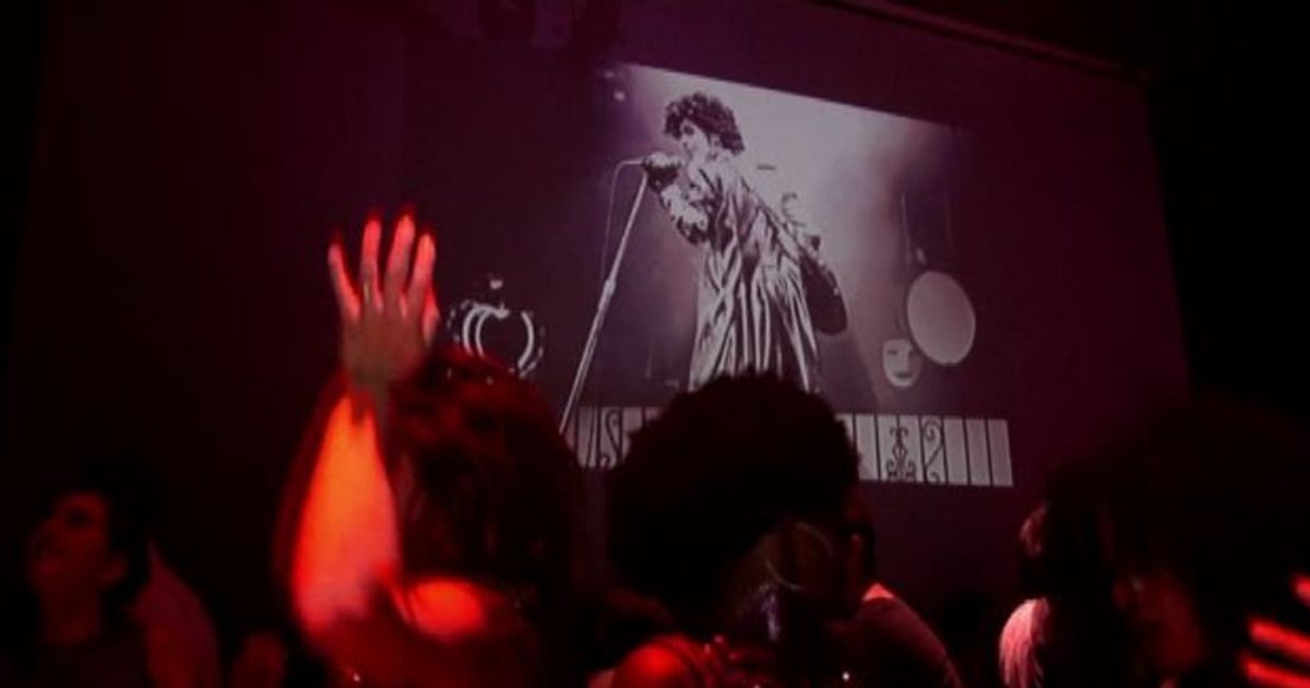 Festa nel club di Minneapolis, l’omaggio rock a Prince