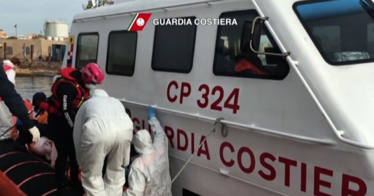 Gommone affondato al largo della Libia, ancora 84 dispersi