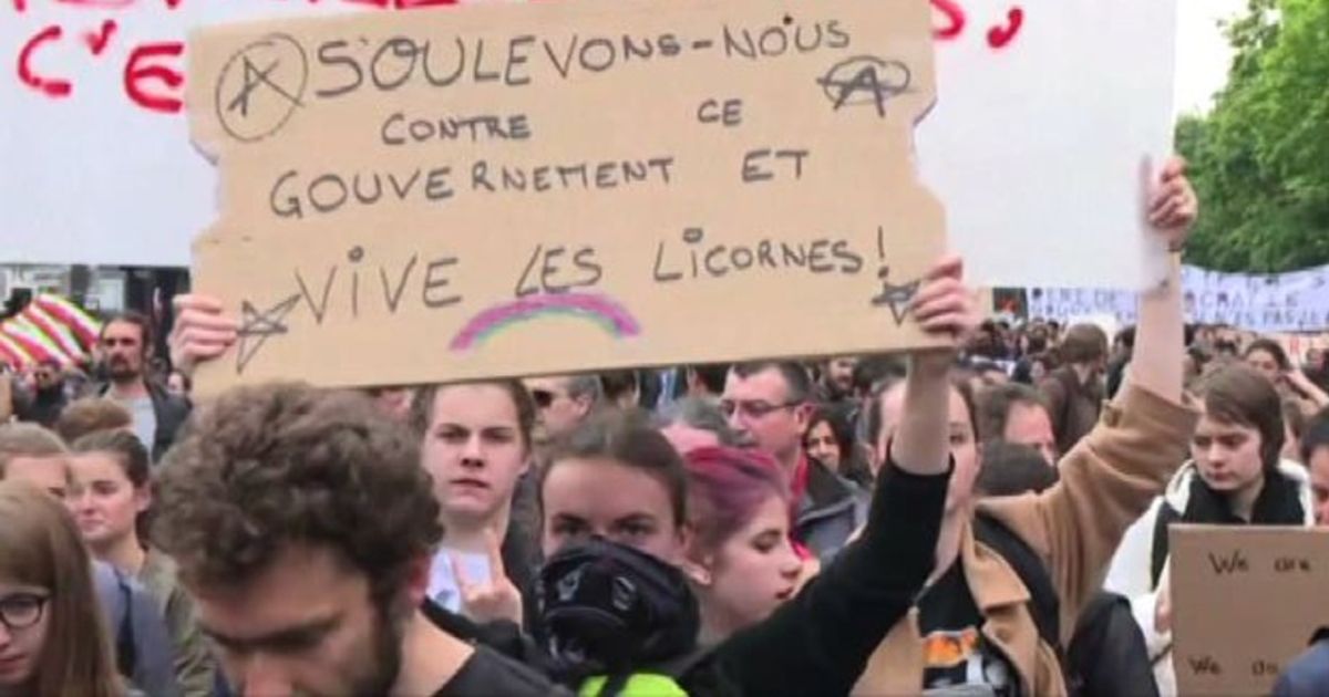 Caos riforma lavoro in Francia, proteste e mozione di sfiducia