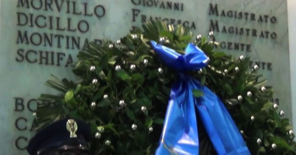 Alfano e Grasso rendono omaggio a scorta di Falcone e Borsellino