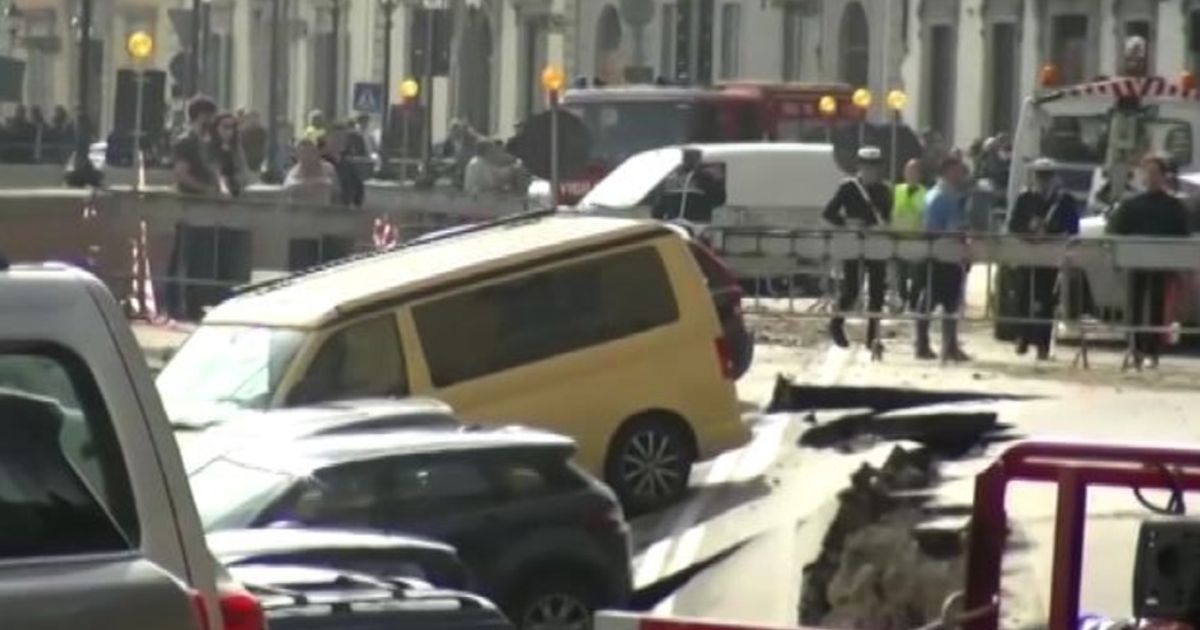 Firenze, la rottura di un tubo fa crollare argine dell’Arno