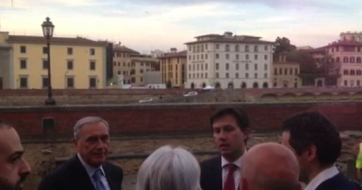 Nardella accompagna Grasso e Bindi sul Lungarno crollato