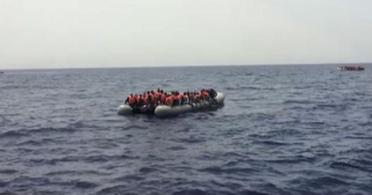 Guardia Costiera soccorre 668 migranti nel Canale di Sicilia
