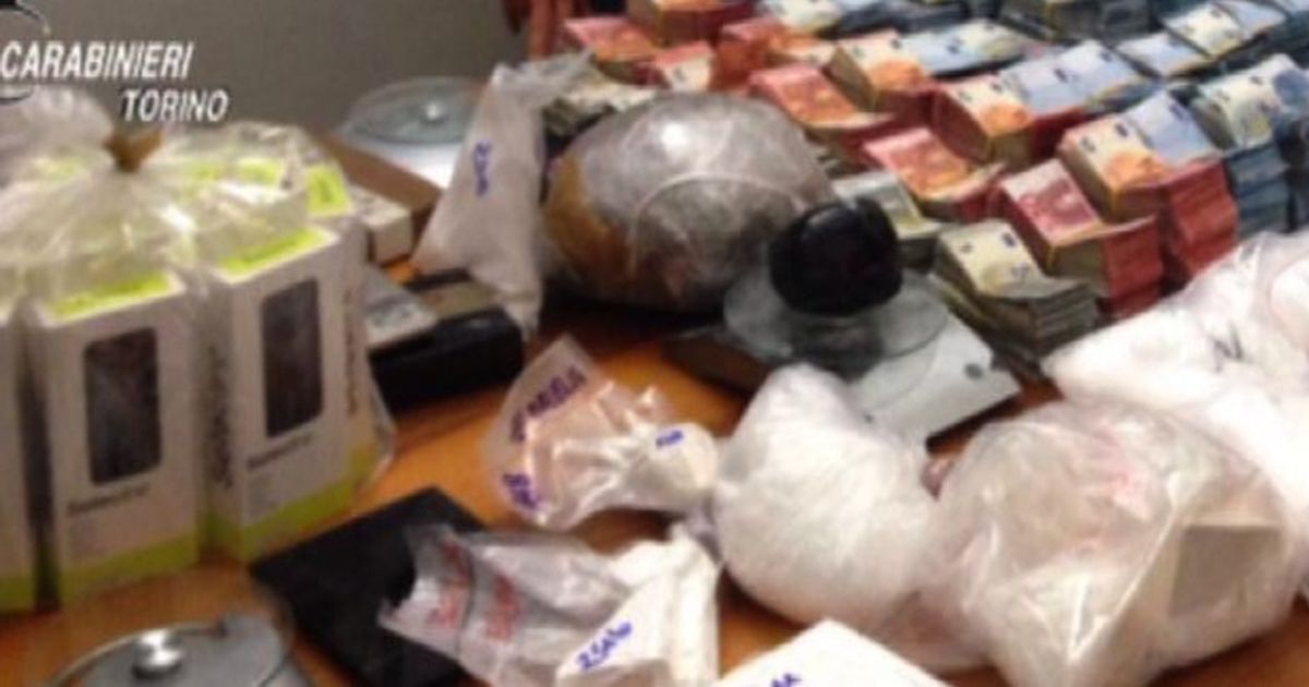 Presi i narcos di Torino, sequestrati 27 kg di droga