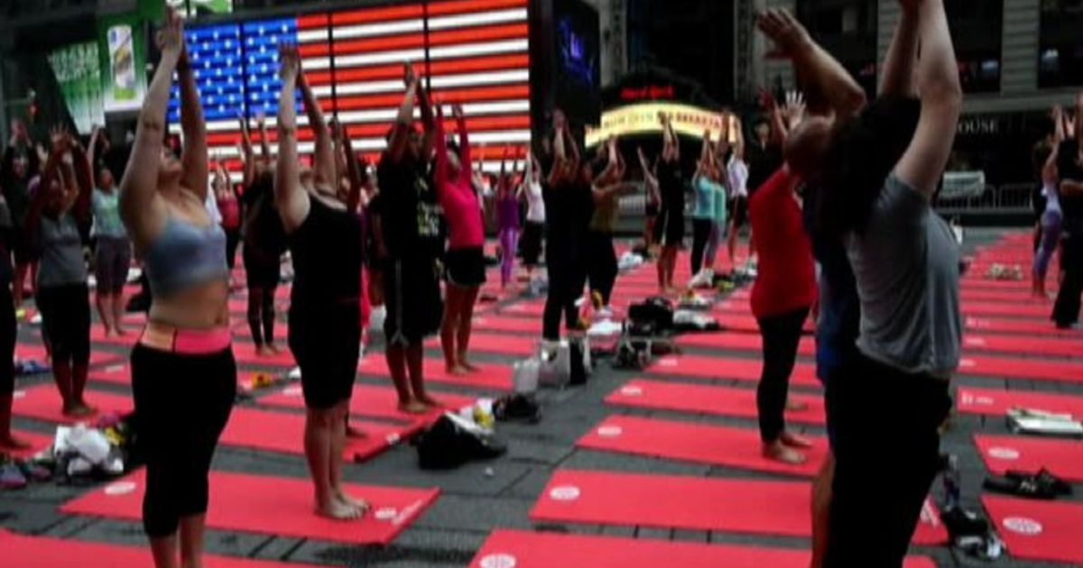 Yoga esercizio fisico o spirituale? Non importa, il 21 è Yoga day