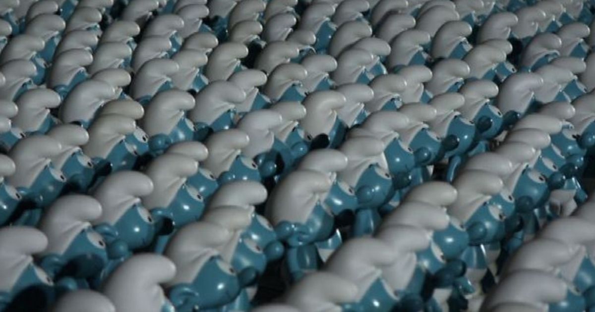 Singapore, 5000 Puffi su un grattacielo: è la Global Smurfs Night