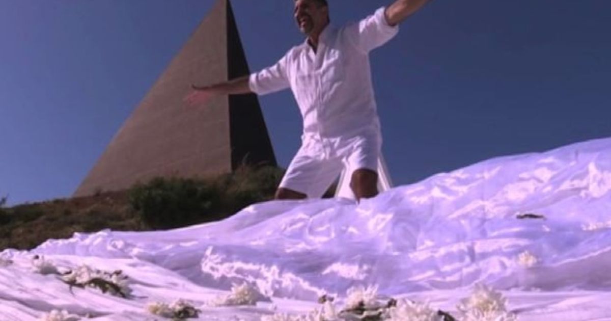 Le immagini del rito della Luce in Sicilia, l’arte contro i roghi