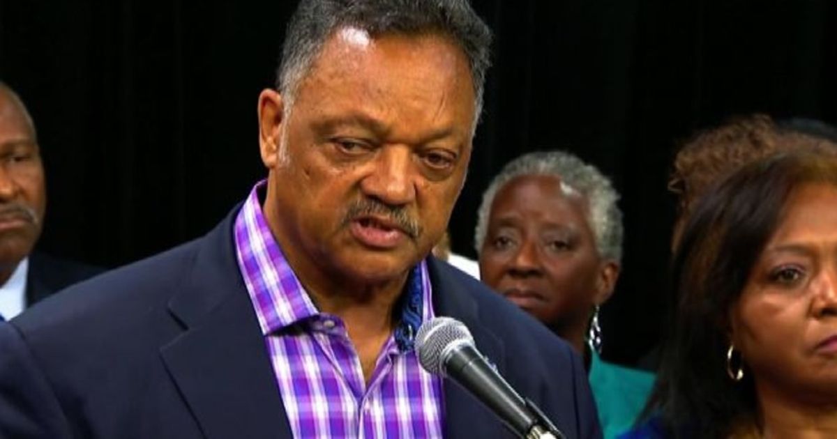 Dallas il reverendo Jesse Jackson condanna la strage