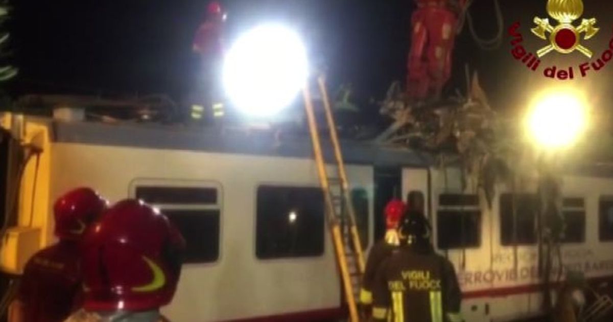 Puglia, scontro tra treni: 27 morti. Trovata la scatola nera