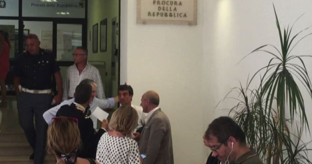 Puglia, scontro treni: indagati anche vertici di Ferrotramviaria