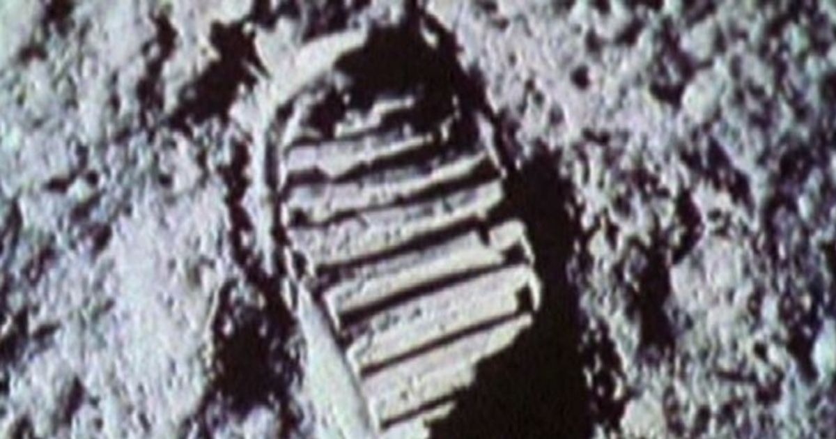 21 luglio 1969, l’uomo cammina per la prima volta sulla Luna