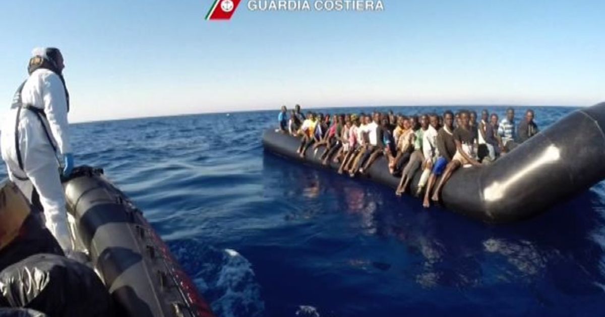 La Guardia costiera salva 2.150 migranti nello Stretto di Sicilia