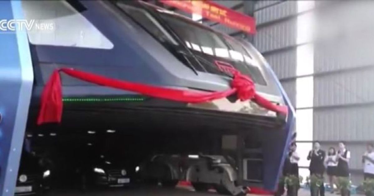 In Cina prima prova su strada per il bus-tunnel anti traffico