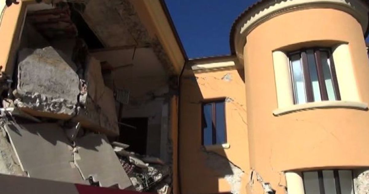 Amatrice, crolla la scuola ‘antisismica’. Il sindaco: parte lesa