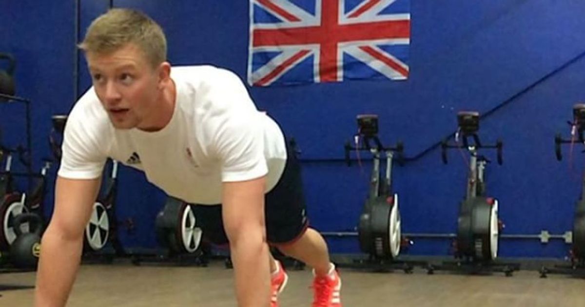 Rio 2016: le “flessioni volanti” di Adam Peaty