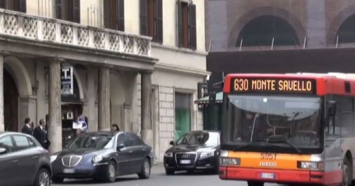 Campidoglio nel caos, si dimettono anche i vertici di Atac