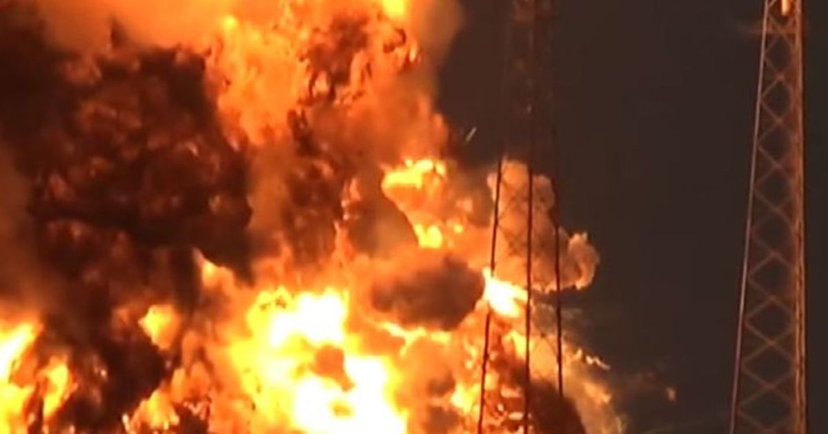 Spazio, sul razzo esploso c’era il primo satellite di Facebook