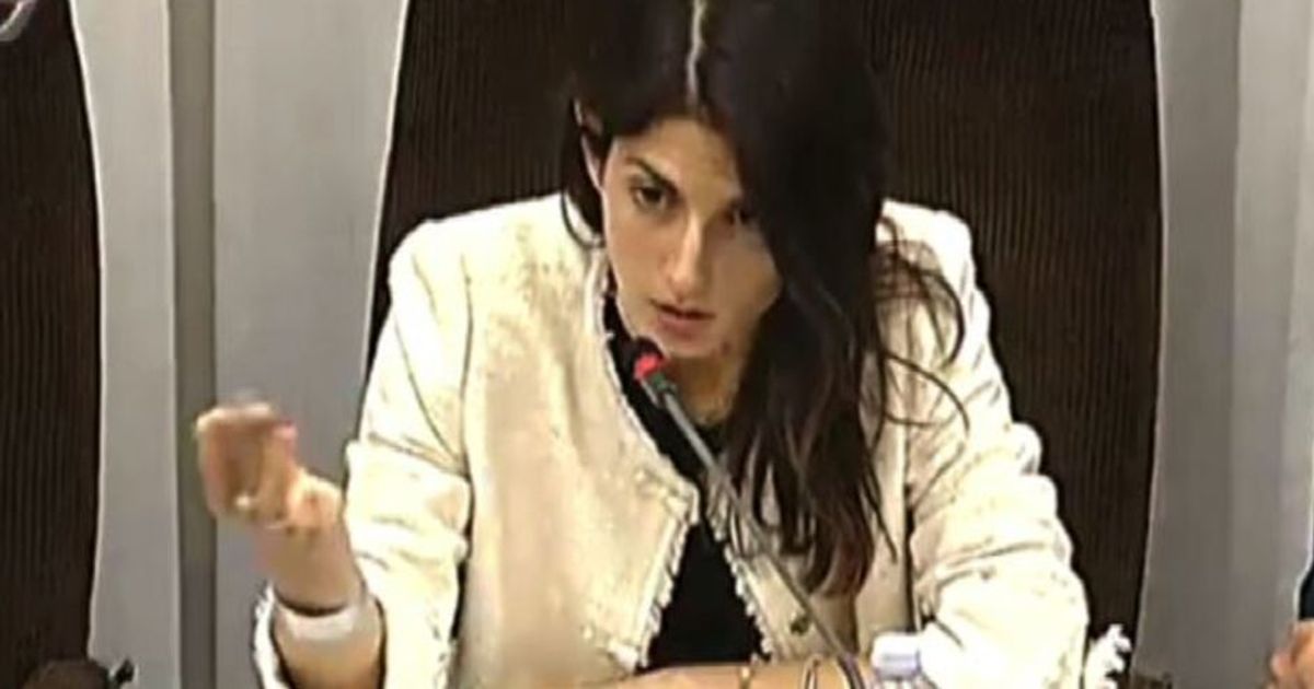 Raggi: “Nessuno ha mentito, a Muraro nessun avviso di garanzia”