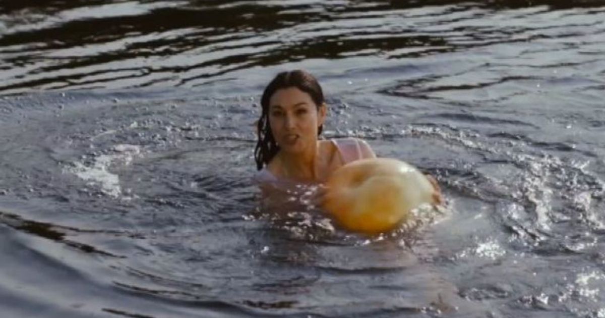 “On the milky road”: la magia dell’amore tra Bellucci e Kusturica