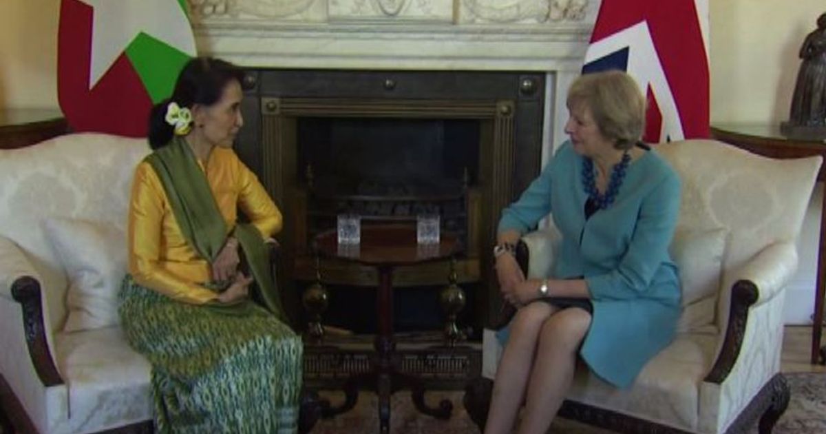 Aung Sang Suu Kyi incontra la premier Theresa May a Londra
