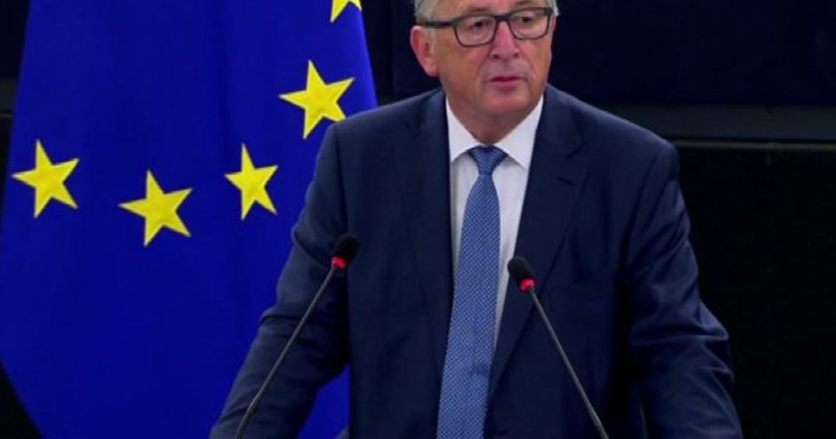 Juncker chiede quartiere generale unico per la forza militare Ue