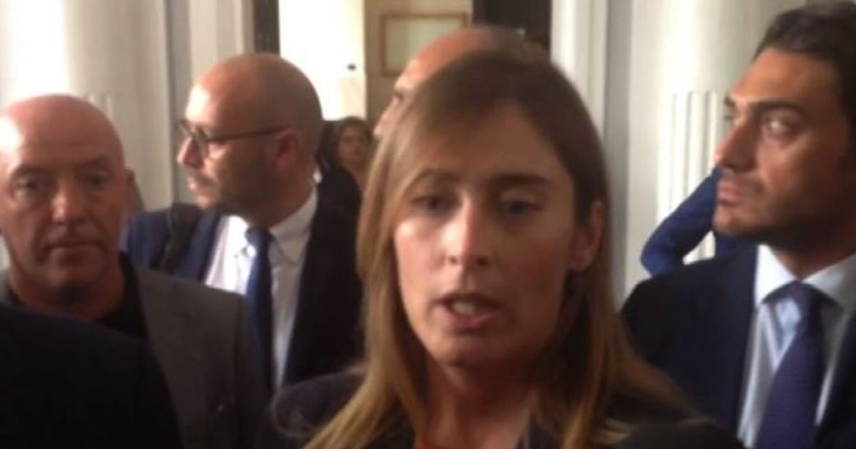 Boschi a Melito: ricominciare dall’educazione in casa e a scuola
