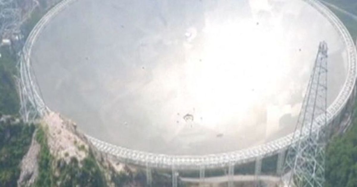 La Cina a caccia di alieni con il super radiotelescopio