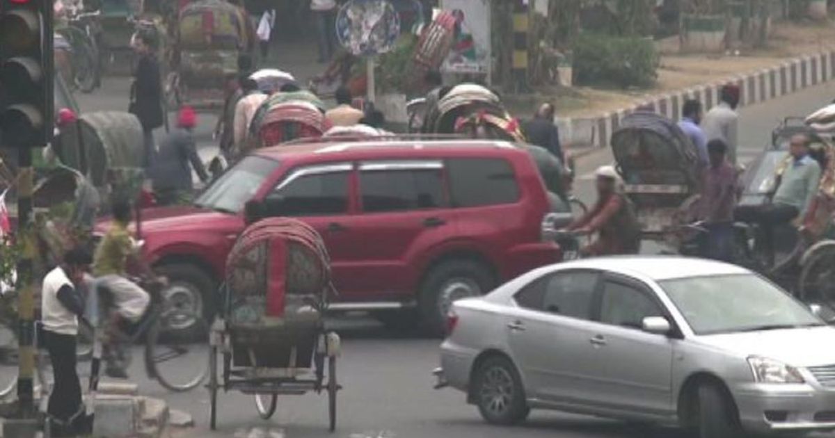 Allarme Oms: 92% popolazione mondiale respira aria inquinata