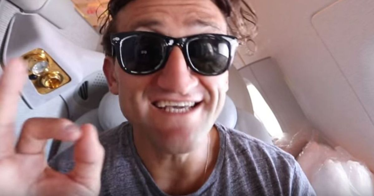 Un biglietto aereo da 21mila dollari: il video girato in super-prima classe