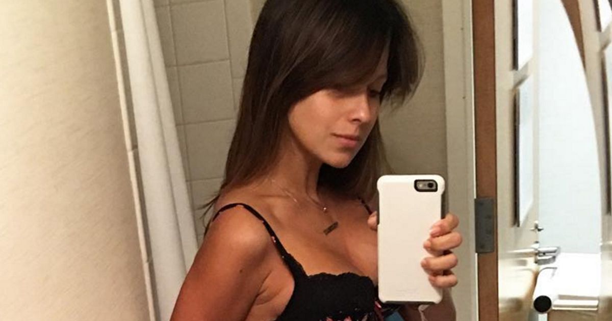 Hilaria Baldwin si mostra 24 ore dopo il parto