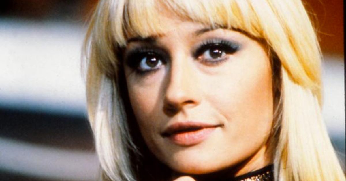Ha 14 anni ed è in stato vegetativo, ma sorride se ascolta Raffaella Carrà