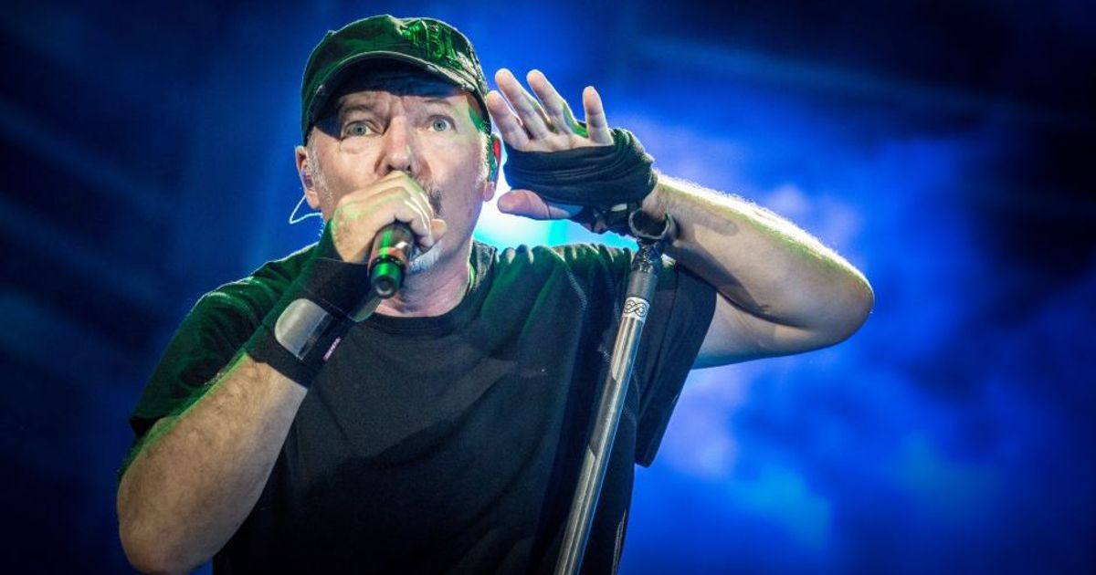 Vasco dice no: “La politica stia alla larga dalle mie canzoni”