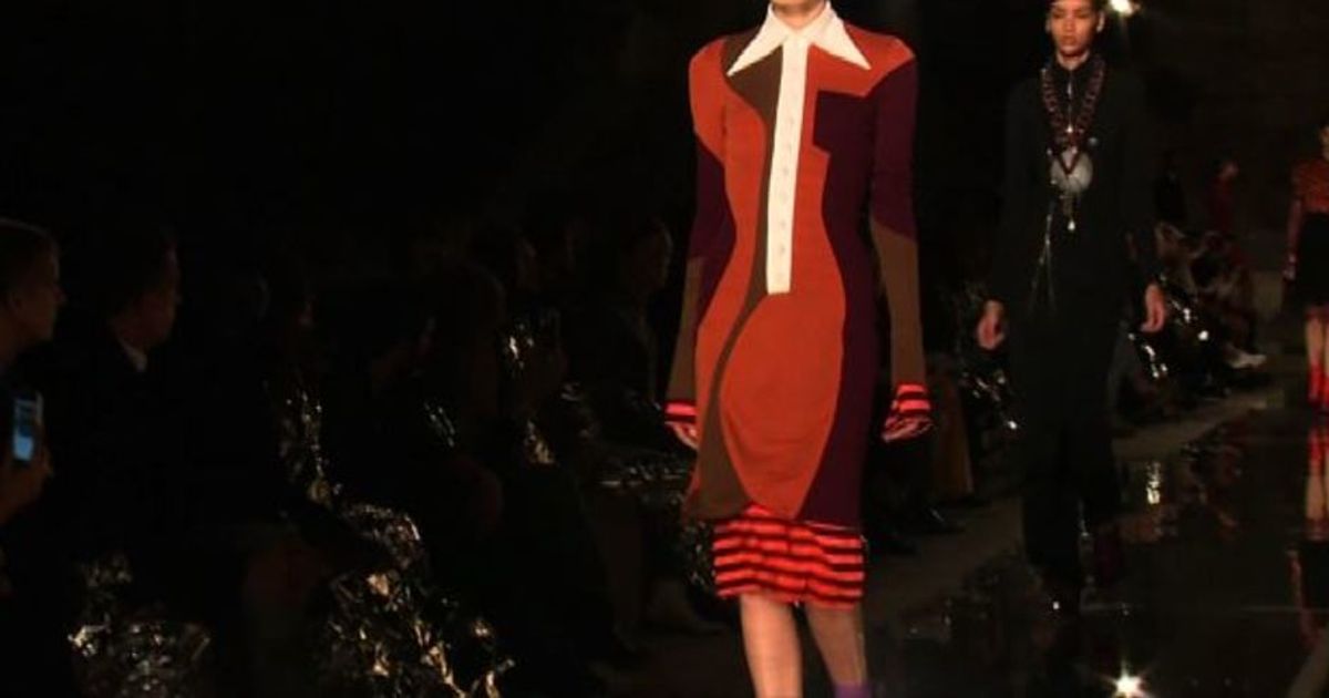 Moda Parigi, gli accostamenti azzardati di Givenchy