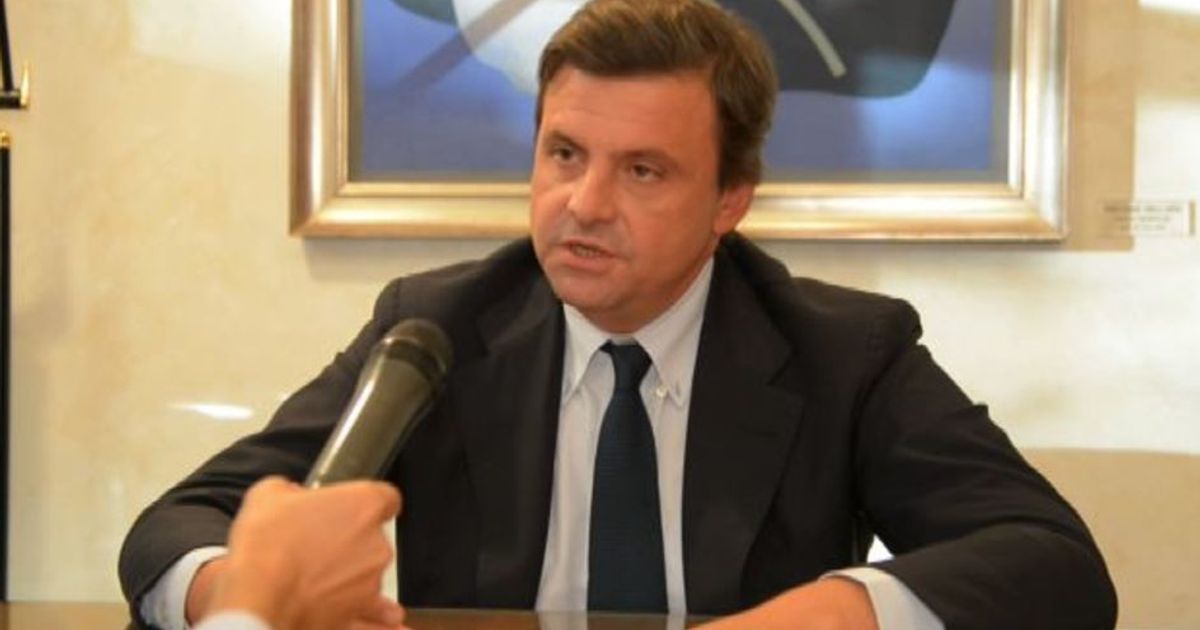 Ue, Calenda: aprire discussione su fiscal compact, non funziona