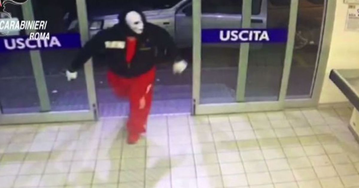 Arrestato a Roma dai carabinieri il “rapinatore mascherato”