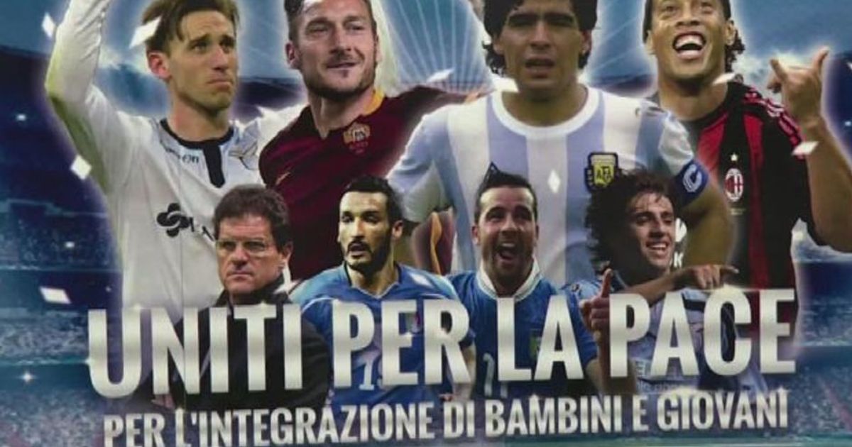 Roma, Maradona, Totti e Ronaldinho in campo per la solidarietà