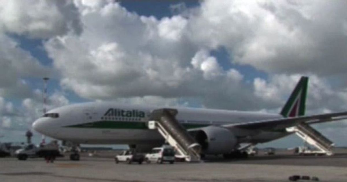 Alitalia vieta i Samsung Galaxy Note 7 a bordo dei suoi aerei