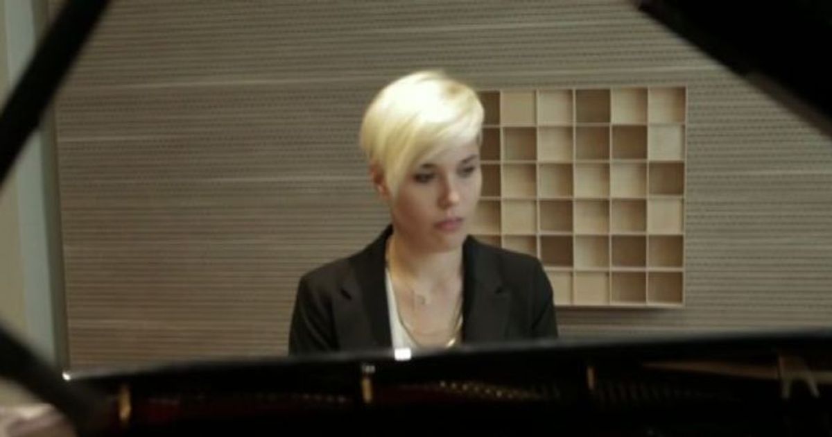 Nuovo album di Giulia Mazzoni, “Room 2401” racconta la sua anima